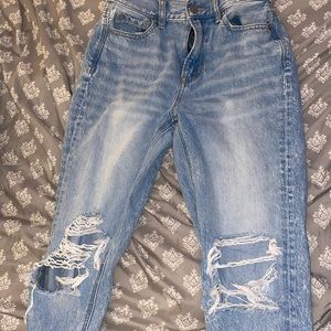 American Eagle Mom Jeans